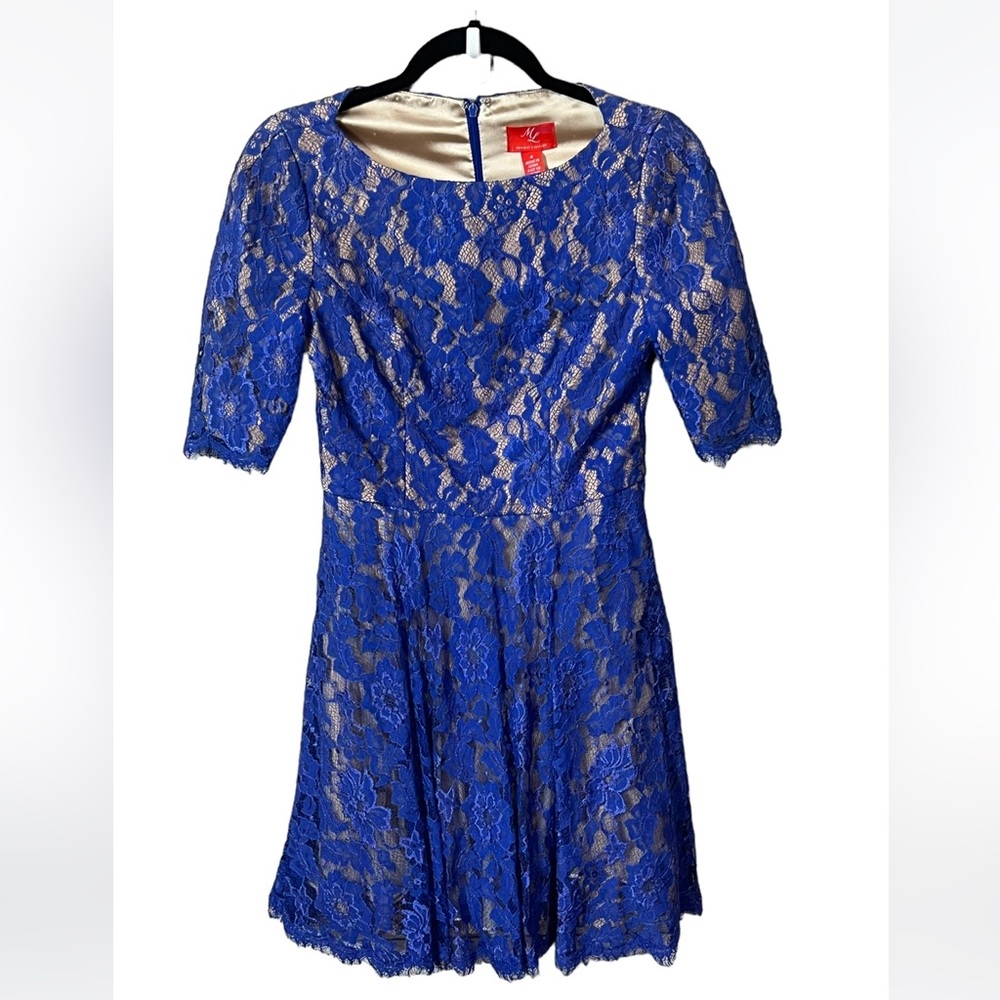 Monique Lhuillier Half Sleeve Bateau Neckline Fit and Flare Lace Dress. Lined
